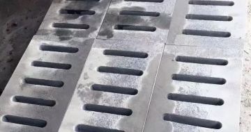 临汾 芝麻灰石材沟盖板