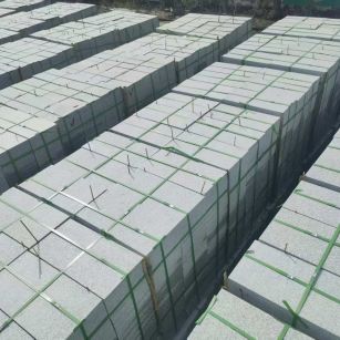 临汾 芝麻白1.8公分火烧300*600地铺，清仓大甩卖