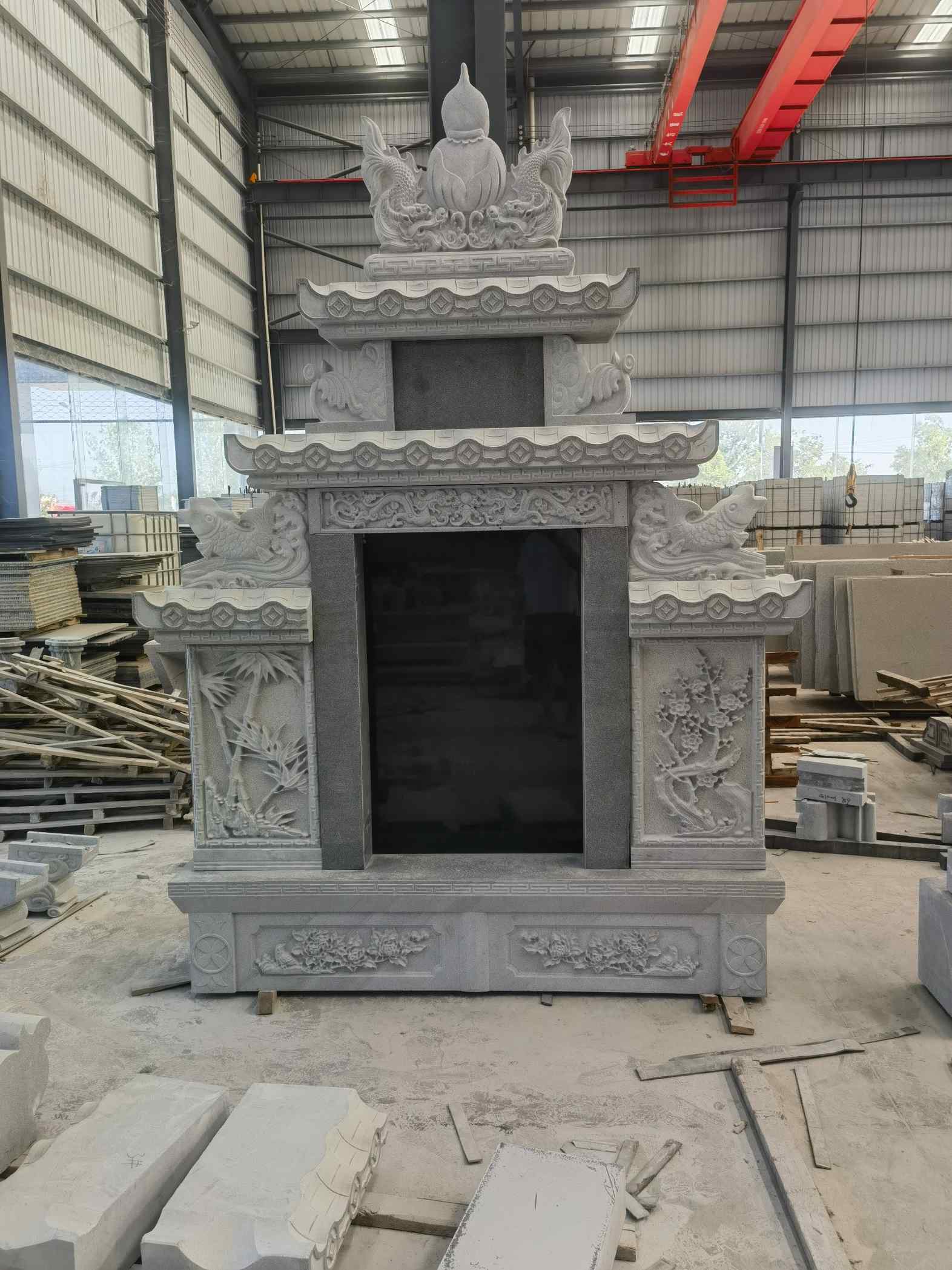 临汾 芝麻灰高档墓碑、土墓，一套也支持定做