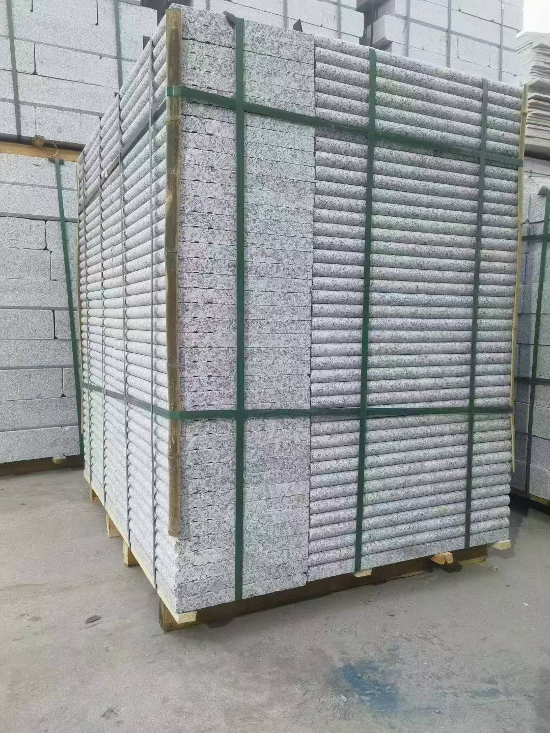 临汾 芙蓉白3公分厚磨圆边、拉槽，楼梯踏步